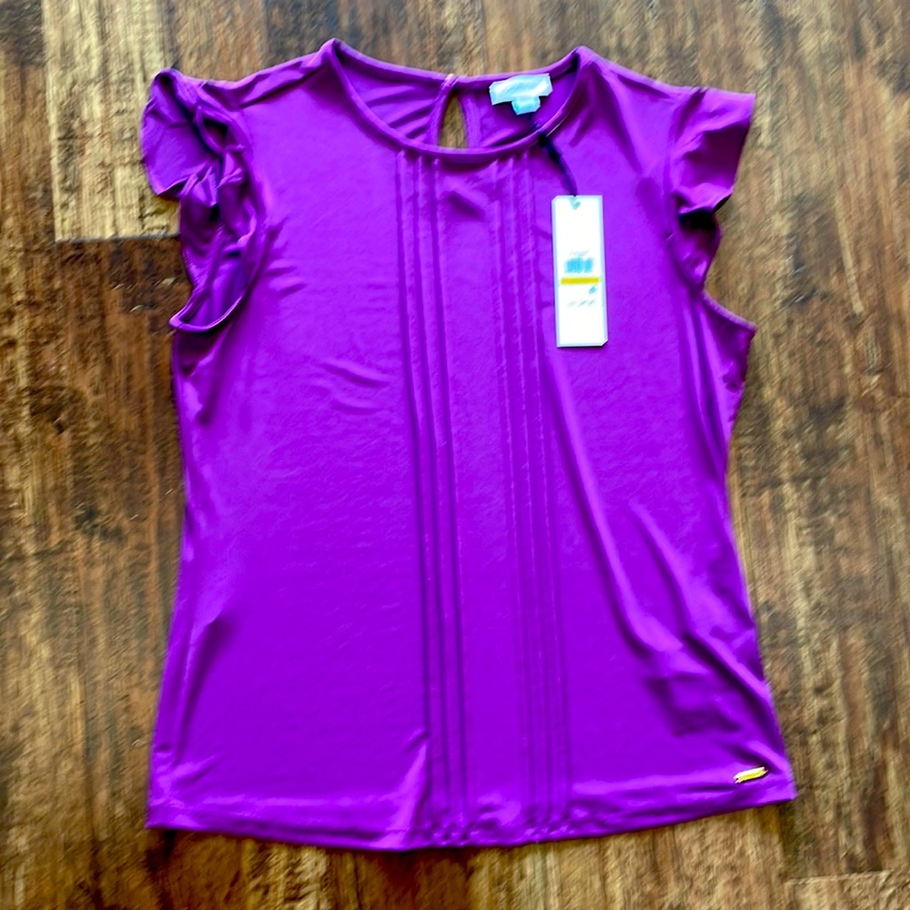 Calvin Klein Cap Sleeve Front Pleat Detailed Blouse. NWT. Size M.